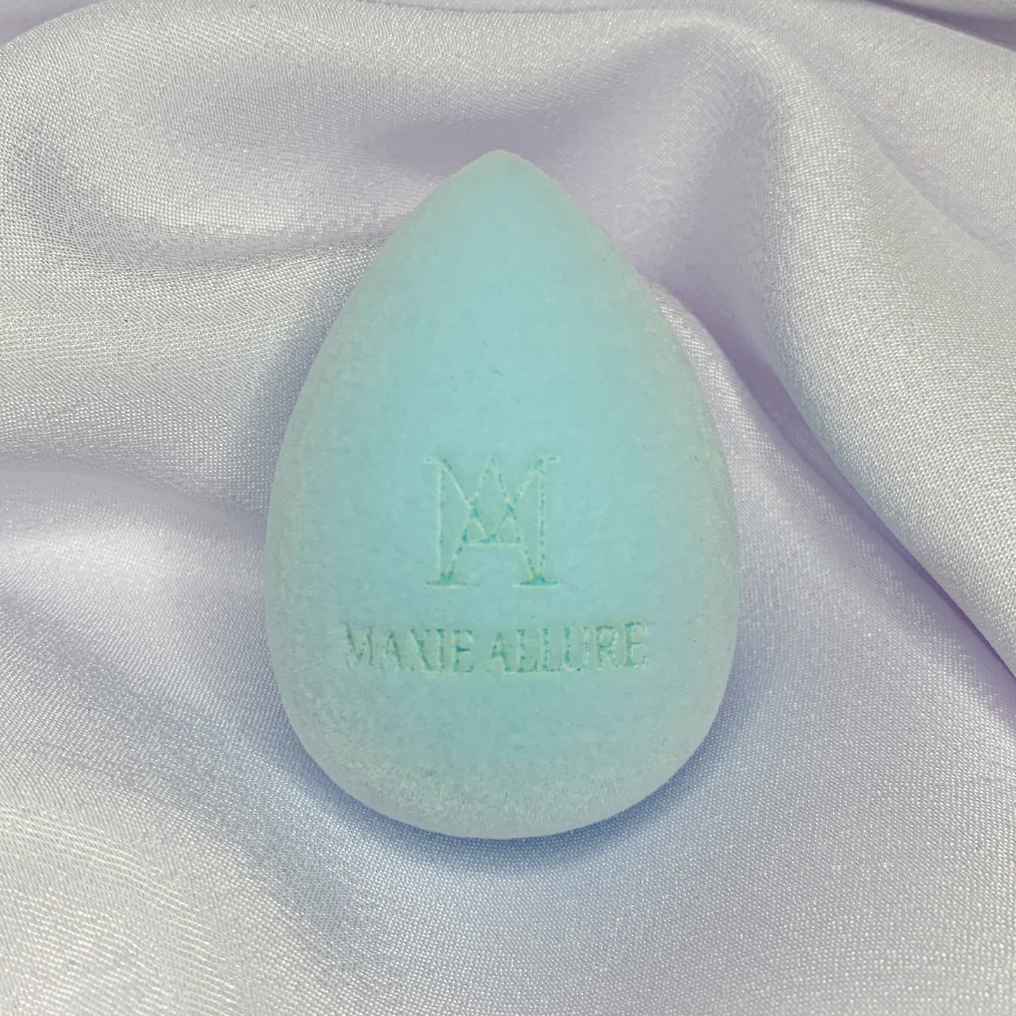 Baby Blue Latex Free Microfibre Beauty Blender